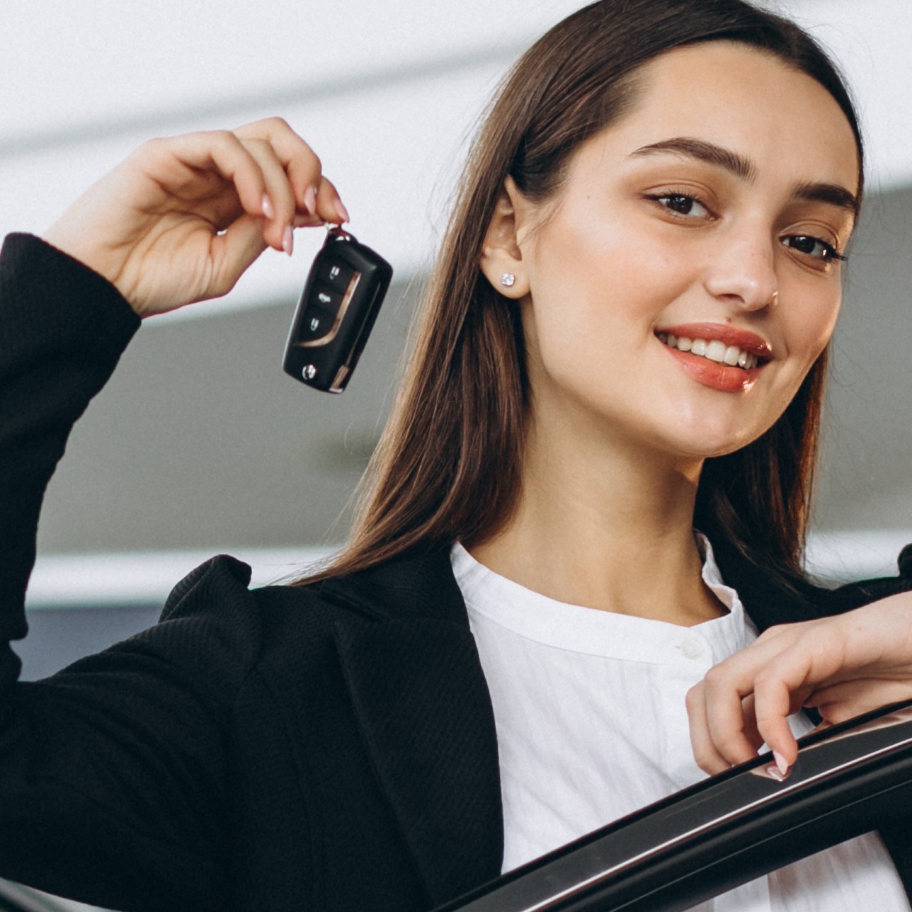 Toyota Hiace Transportasi Grup dengan Fasilitas Terbaik